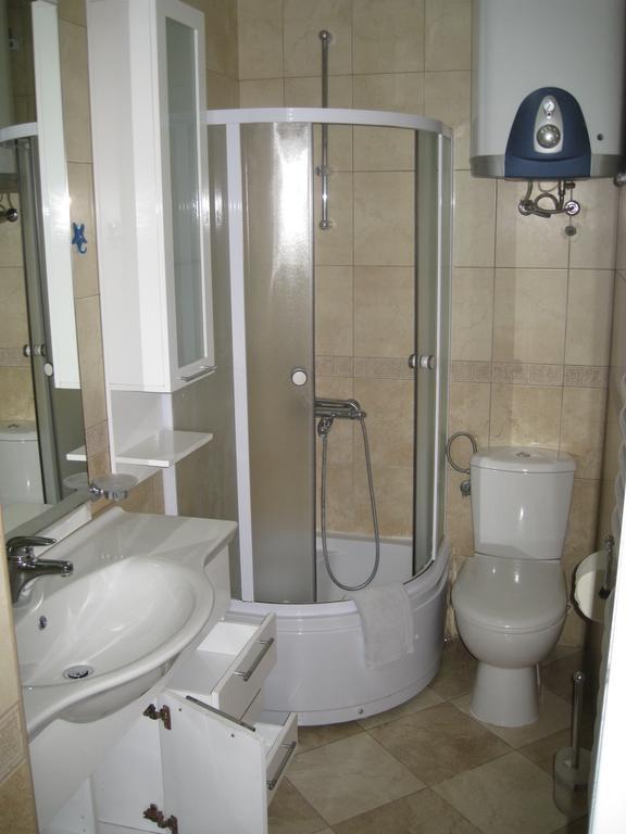 Apartmani Famelja Jovanovic Sveti Stefan Værelse billede