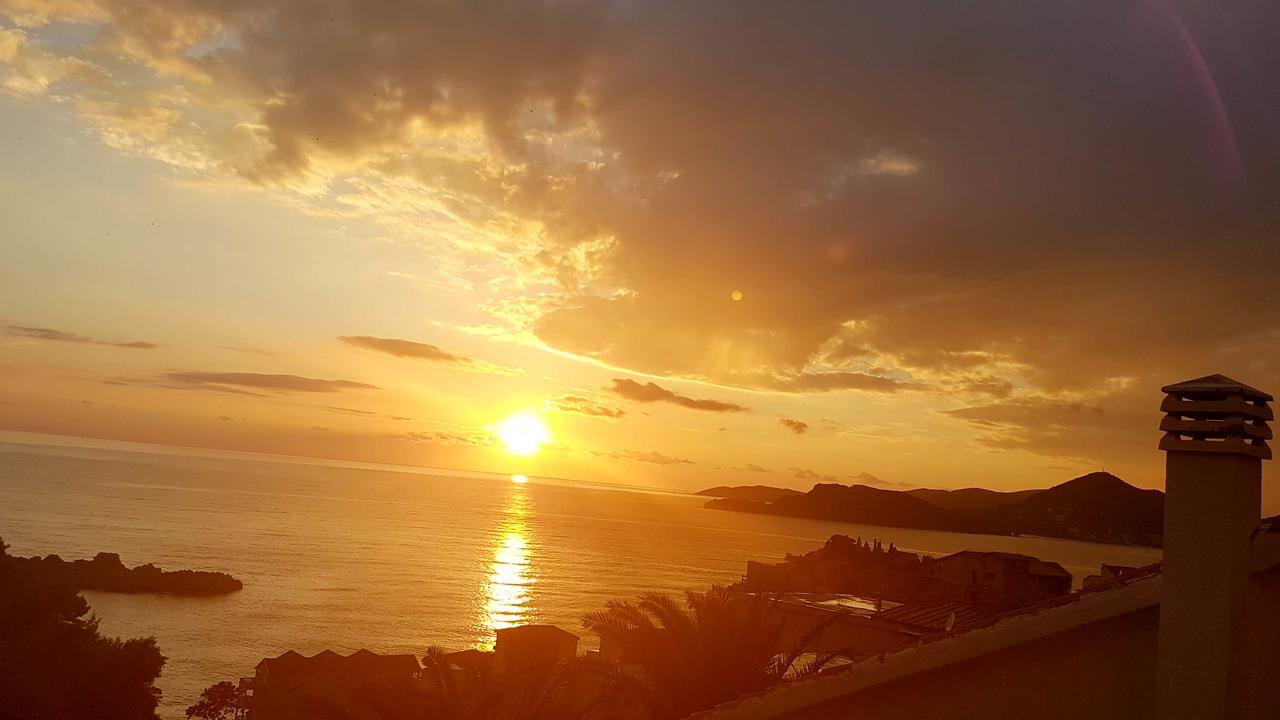 Apartmani Famelja Jovanovic Sveti Stefan Eksteriør billede