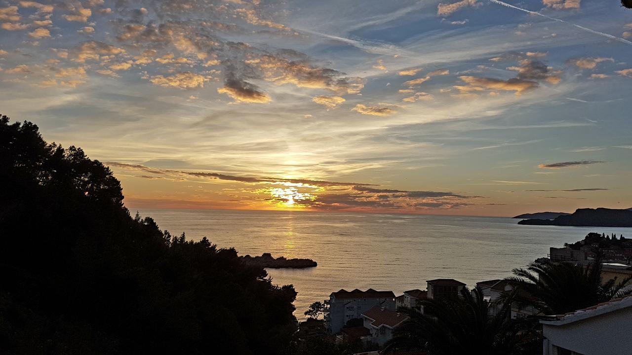 Apartmani Famelja Jovanovic Sveti Stefan Eksteriør billede