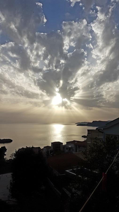 Apartmani Famelja Jovanovic Sveti Stefan Eksteriør billede